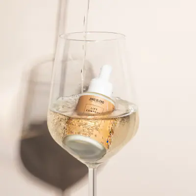 Сыворотка для лица с комплексом пептидов и комбучей Lift Control Joko Blend 30 мл