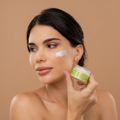 Матувальний крем для комбінованої та жирної шкіри обличчя Skin